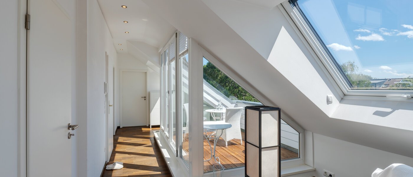 Apartamento com terraço no telhado München Untermenzing 01 Corredor/passagem 9794