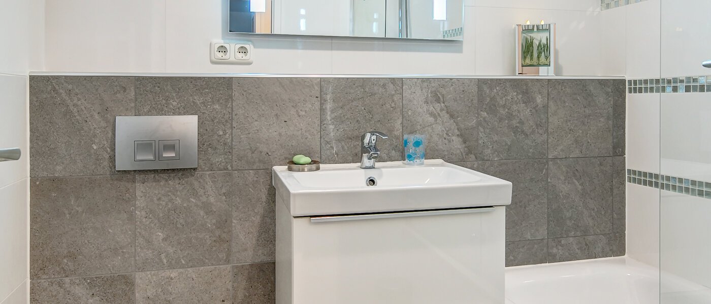 Ploché München Am Hart 02 Koupelna 9815