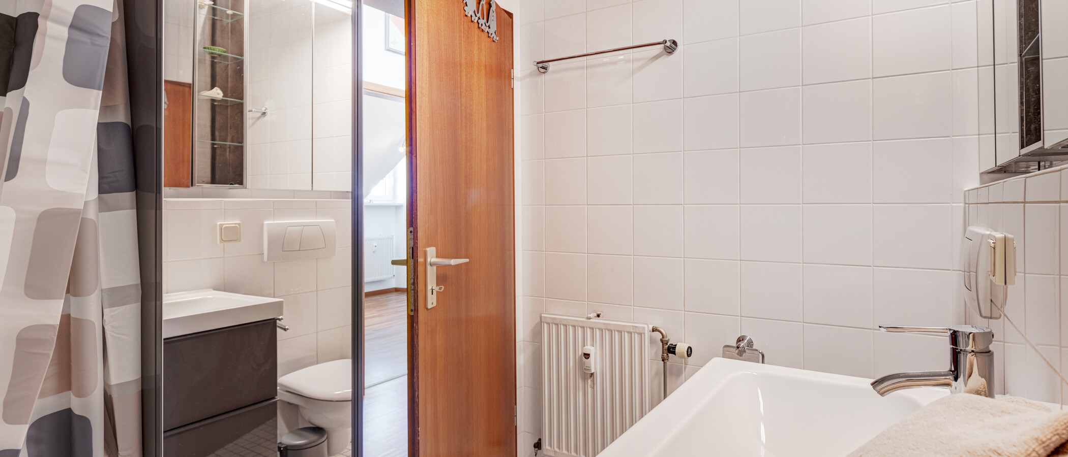 Tetőtéri lakás Ottobrunn 03 Fürdőszoba 9824