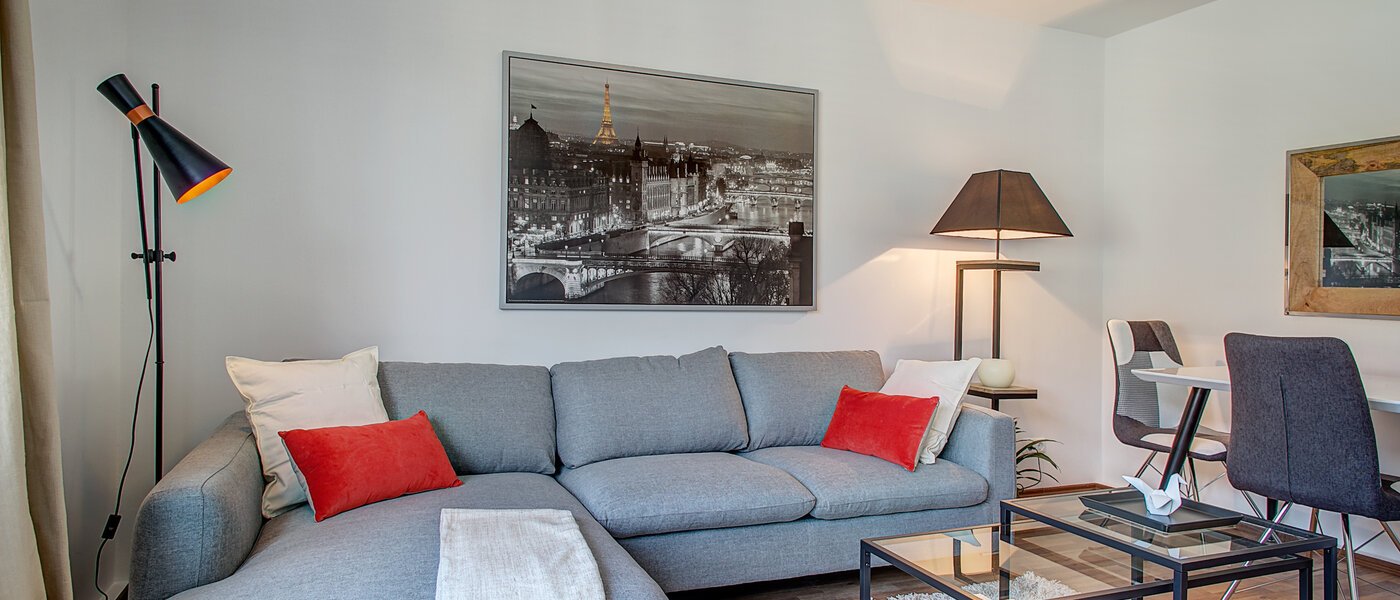 Lapos München Schwabing 01 Élő 9871