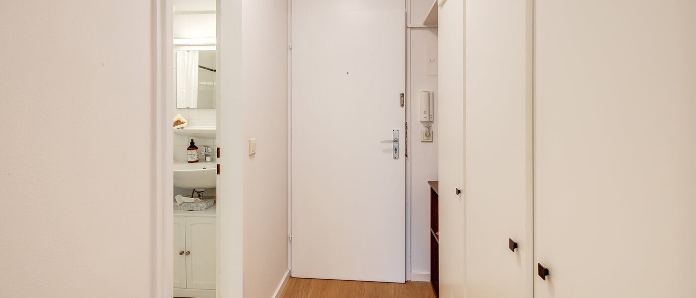 Ploché München Schwabing-Nord (zw. Leopoldstraße & Englischen Garten) 01 Chodba/priestor 9873