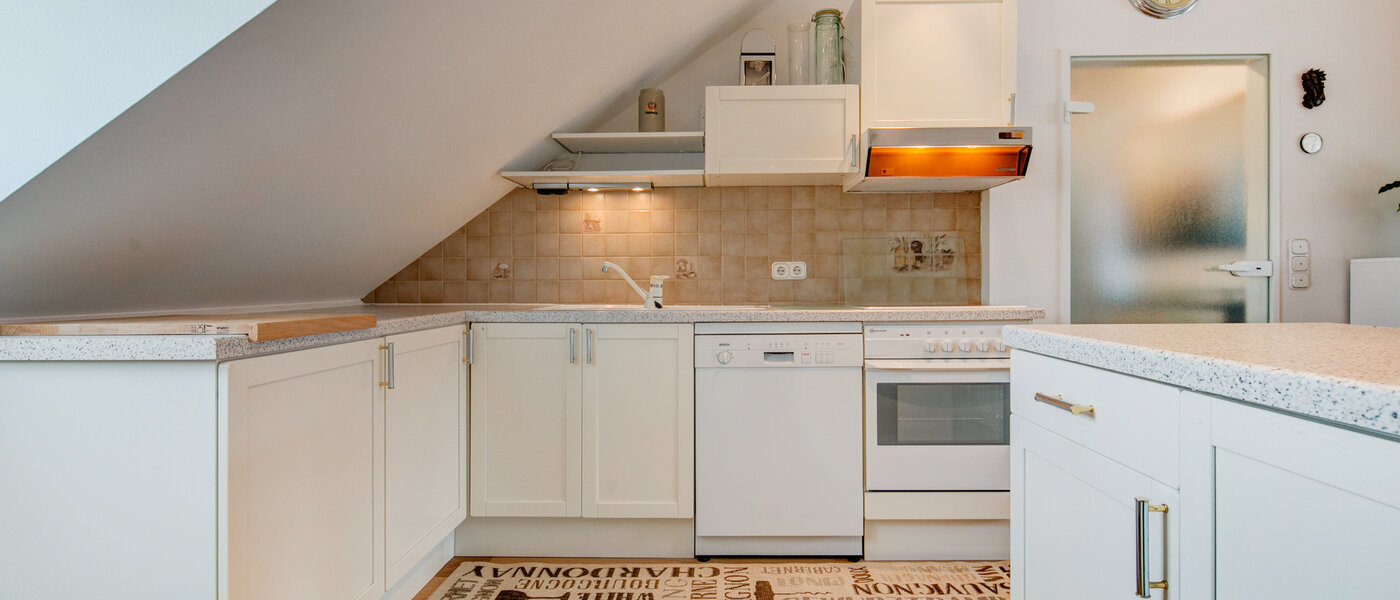 Çatı katı dairesi München Thalkirchen 02 Mutfak 9893