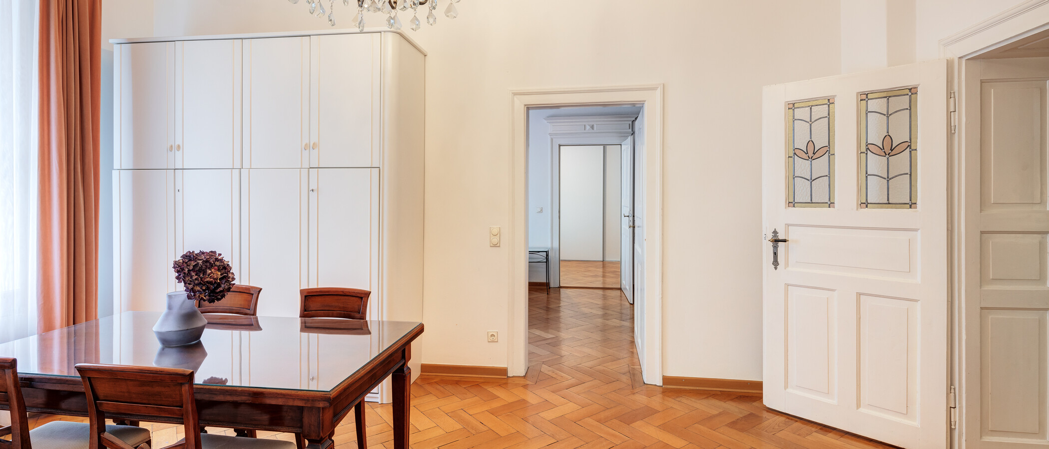 Lapos München Schwabing-Nord (zw. Belgrad- & Leopoldstraße) 02 Étkező 9895