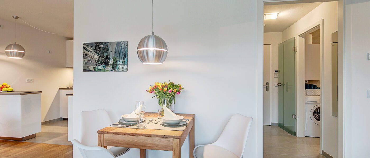 Плосък München Schwabing-Georgenschwaige 05 Living 9904