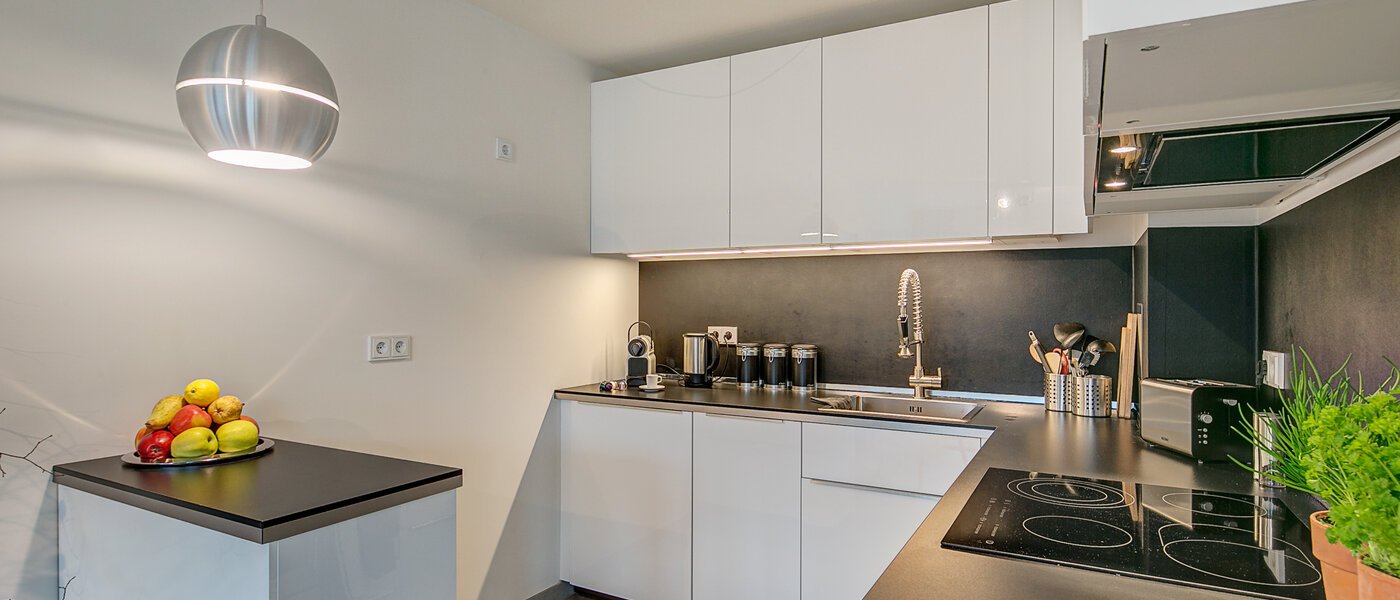 Плосък München Schwabing-Georgenschwaige 03 Кухня 9904