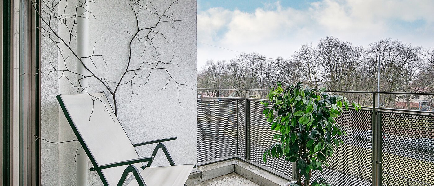 Плосък München Schwabing-Georgenschwaige 03 Балкон 9904