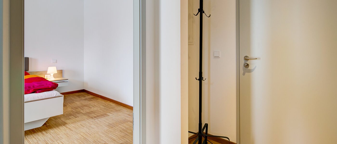 Ploché Unterschleißheim Lohhof 01 Chodba/chodba 9906