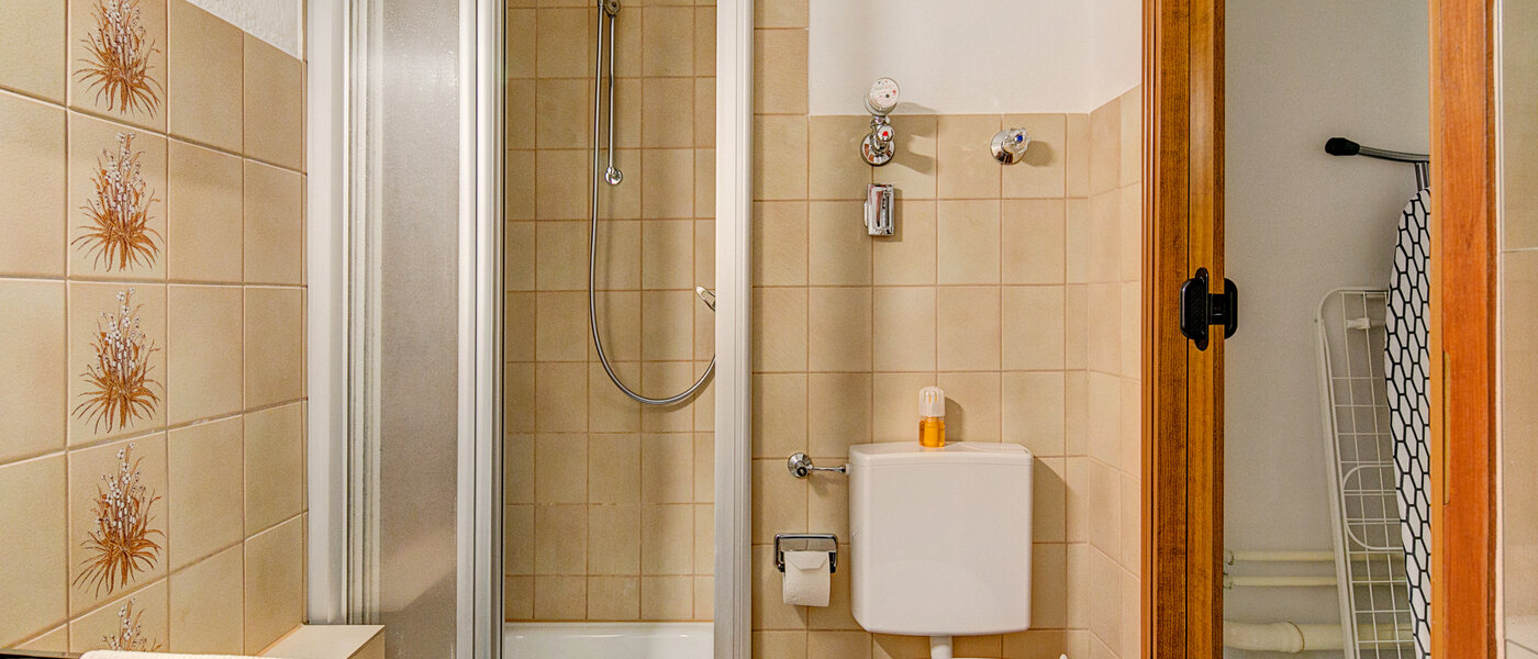 Lapos Unterschleißheim 01 Fürdőszoba 9952