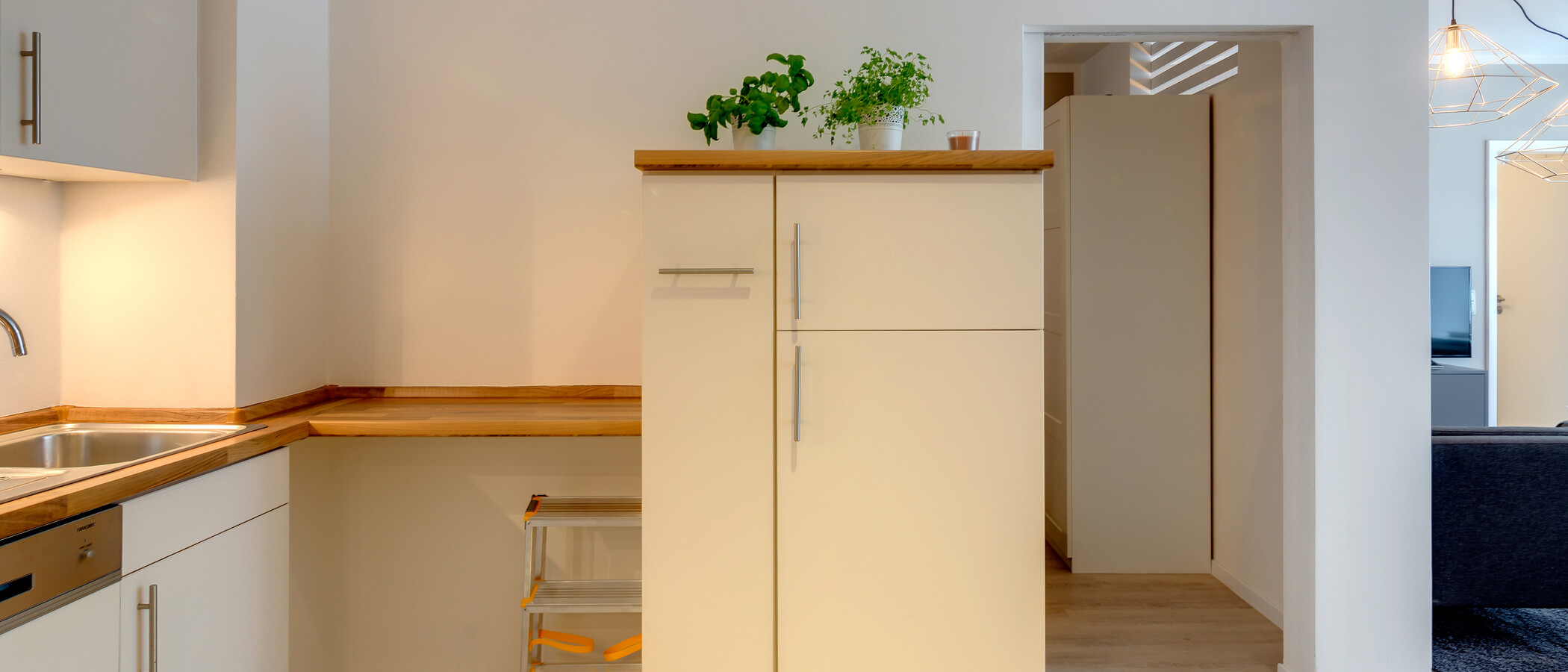 Ploché München Schwabing-West (rund um den Hohenzollernplatz) 05 Kuchyně 9957