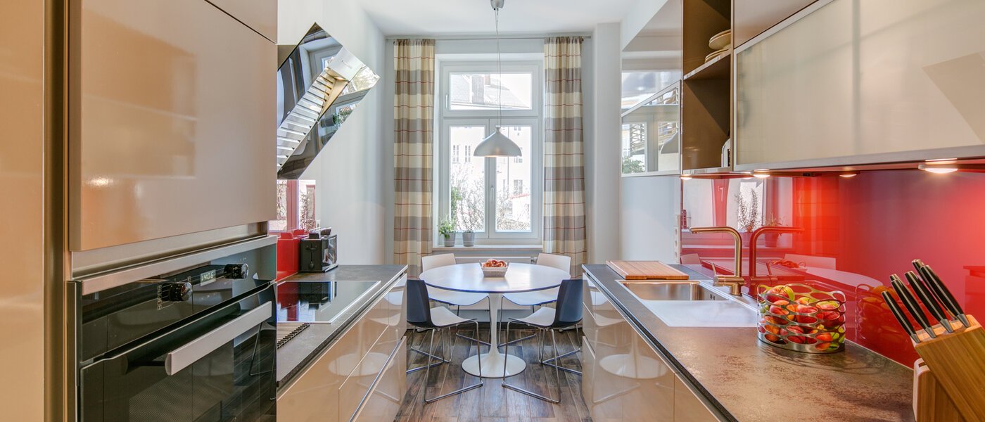 Плосък München Gärtnerplatzviertel 01 Кухня 9966