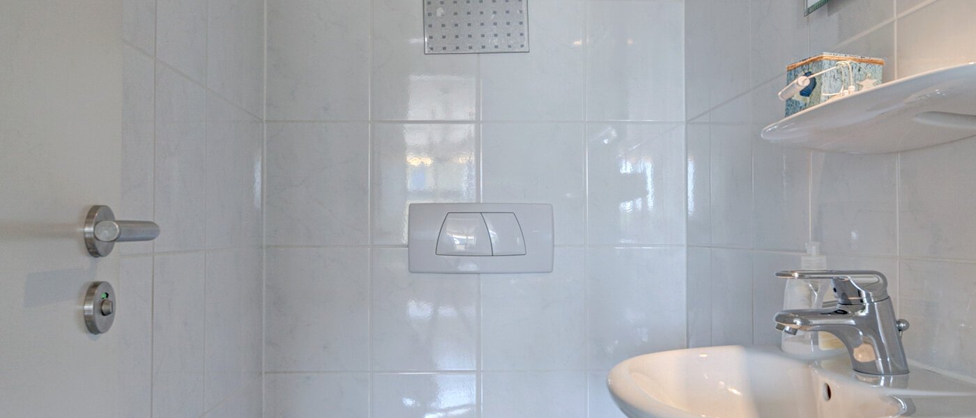 Płaski München Moosach 01 WC dla gości 9984