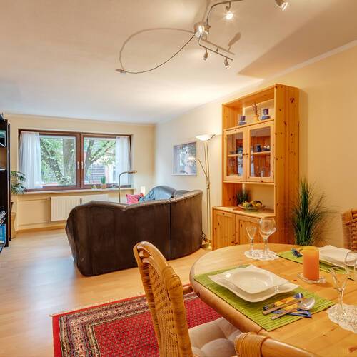 Lapos a  címen 2 Szobák | München-Berg am Laim | 11292