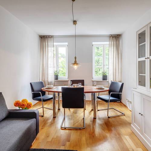 Ploché s 3 Izby | Mníchov-Maxvorstadt | 12282