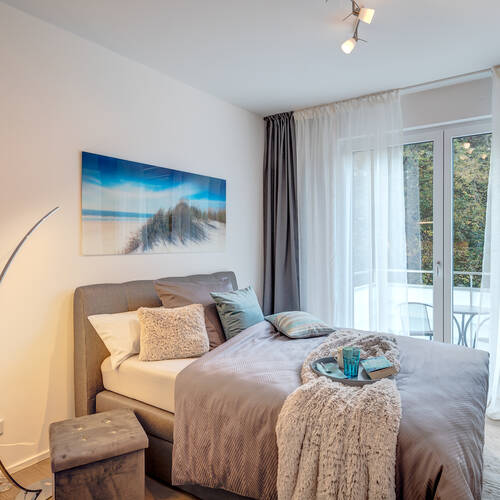 Ravna stran s spletno stranjo . 1 Soba | München-Sendling | 12359