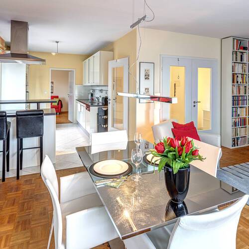 옥상 테라스 플랫 와 함께 2.5 객실 | 뮌헨-Moosach | 13292