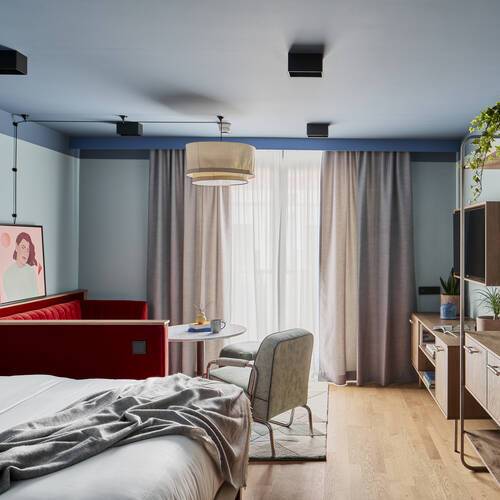 Ravna stran s spletno stranjo . 1 Soba | München-Ludwigsvorstadt | 13370