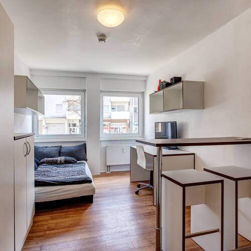 Ploché s 1 Izba | Mníchov-Milbertshofen | 13431