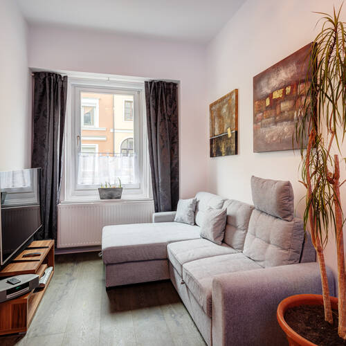 Ploché s 2 Izby | Mníchov-Mittersendling | 13595