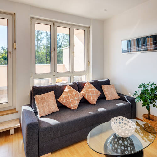 Byt so strešnou terasou s 1 Izba | Mníchov-Neuperlach | 13658