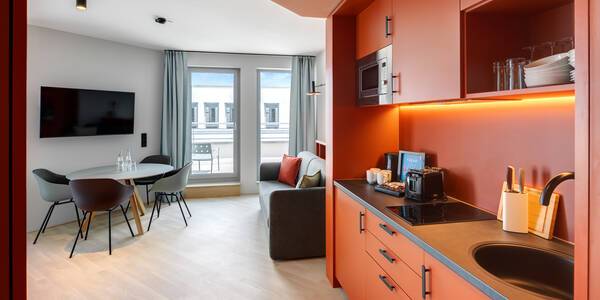 Apartment ile 1 Oda | Unterföhring | 14030