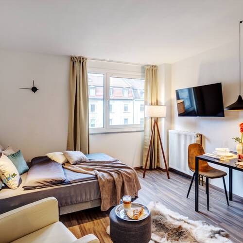 Плосък с 1 Стая | Мюнхен-Schwabing-West | 14298