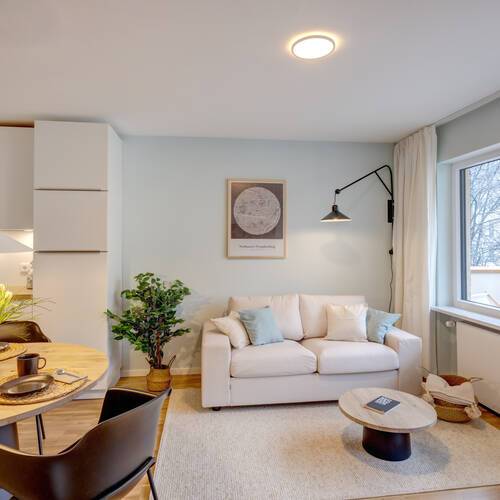 Lapos a  címen 2 Szobák | München-Neuhausen | 14300