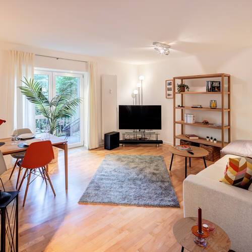 Ravna stran s spletno stranjo . 2 Sobe | München-Schwabing-West | 14590