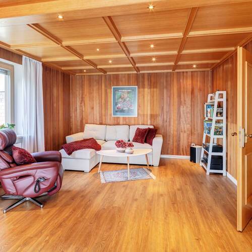 반단독 주택 와 함께 5 객실 | 뮌헨-Lochhausen | 14662