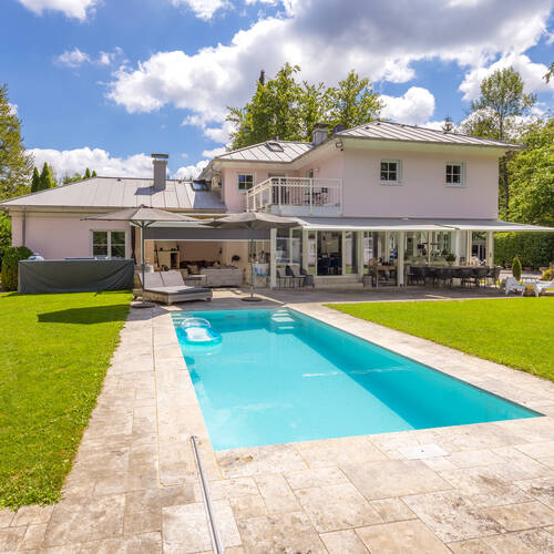 Villa a  címen 9 Szobák | Oberhaching | 14925