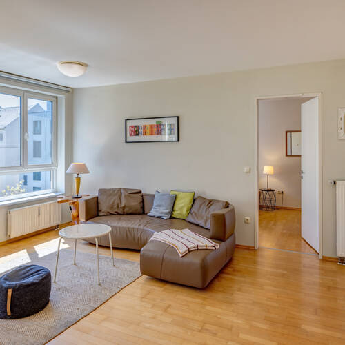 Ploché s 2 Pokoje | Mnichov-Maxvorstadt | 3547