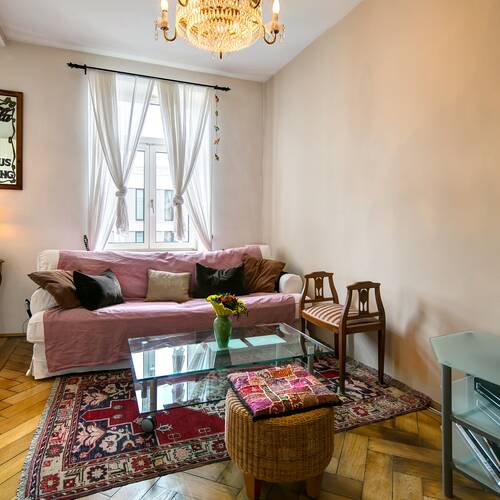 Ravna stran s spletno stranjo . 2 Sobe | München-Au-Haidhausen | 4924