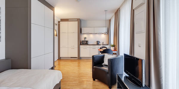 Düz ile 1 Oda | Münih-Großhadern | 6000