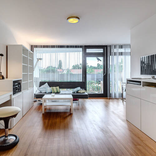 Lapos a  címen 1 Szoba | München-Schwabing | 8015