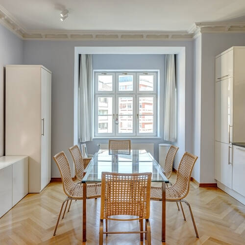 Lapos a  címen 2 Szobák | München-Maxvorstadt | 8505