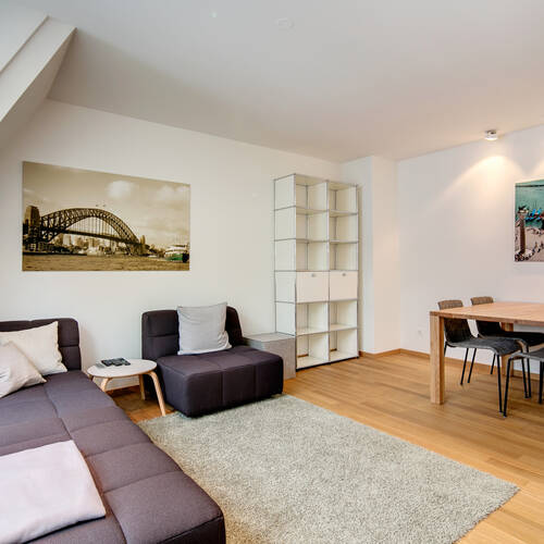 Lapos a  címen 2 Szobák | München-Neuhausen | 8591