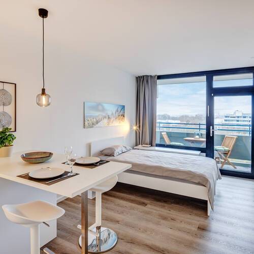 Ravna stran s spletno stranjo . 1 Soba | München-Au-Haidhausen | 9633