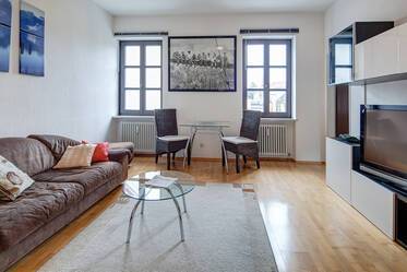 Tamamen mobilyalı Düz içinde Schwabing