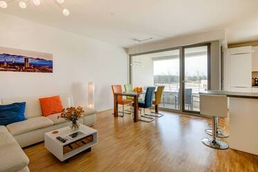 Много хубаво обзавеждане Плосък в Riem