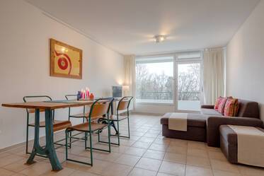 Sehr schöne möblierte Wohnung içinde Bogenhausen
