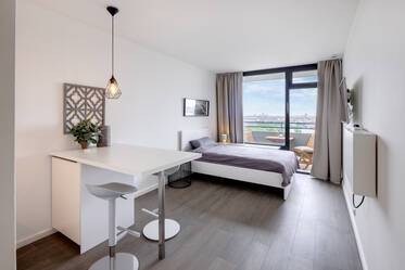 Rosenheimer Platz&#039;da mobilyalı, balkonlu 1 odalı stüdyo