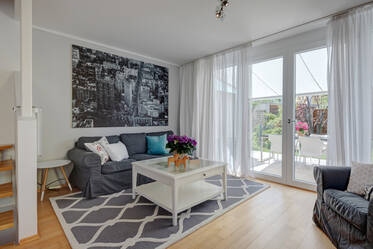 Sonnige und sehr freundliche Doppelhaushälfte in Gröbenzell am nordwestlichen Stadtrand von München