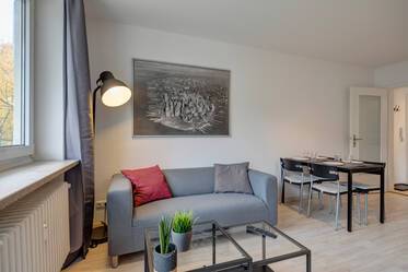 Popolnoma opremljeno Ravna stran na spletnem mestu Maxvorstadt