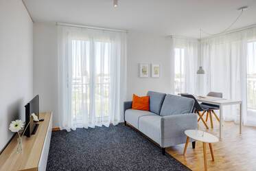 Sehr schöne möblierte Wohnung içinde Perlach