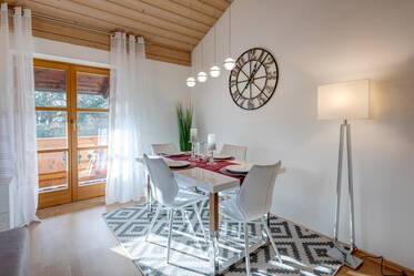 Sehr schöne möblierte Dachgeschosswohnung içinde Fasanerie