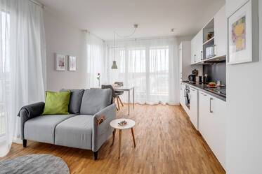 Sehr schöne möblierte Wohnung içinde Perlach