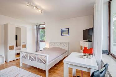 Schöne möblierte Wohnung içinde Obermenzing