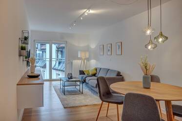 Sehr schöne möblierte Dachgeschosswohnung içinde Thalkirchen
