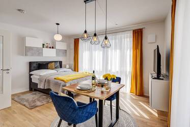 Sehr schöne möblierte Wohnung içinde Lochhausen