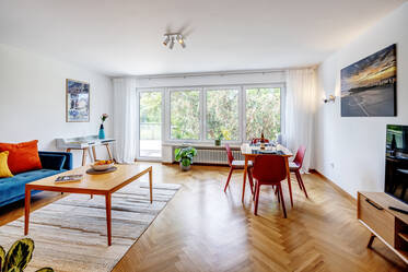 Schöne möblierte Wohnung içinde Berg am Laim
