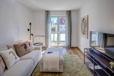 Schöne möblierte Wohnung içinde Obersendling